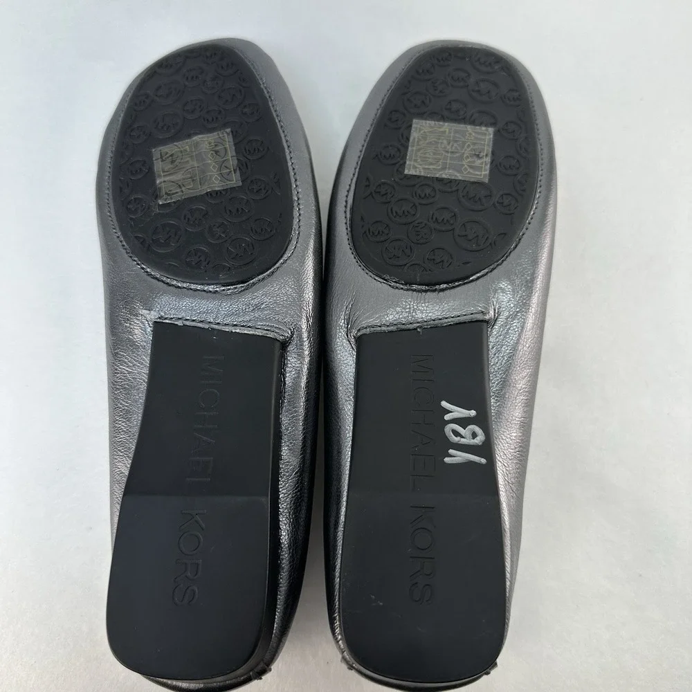 Michael Kors Women's Metallic Pewter Leather Loafers Size 7M Slip On Flats